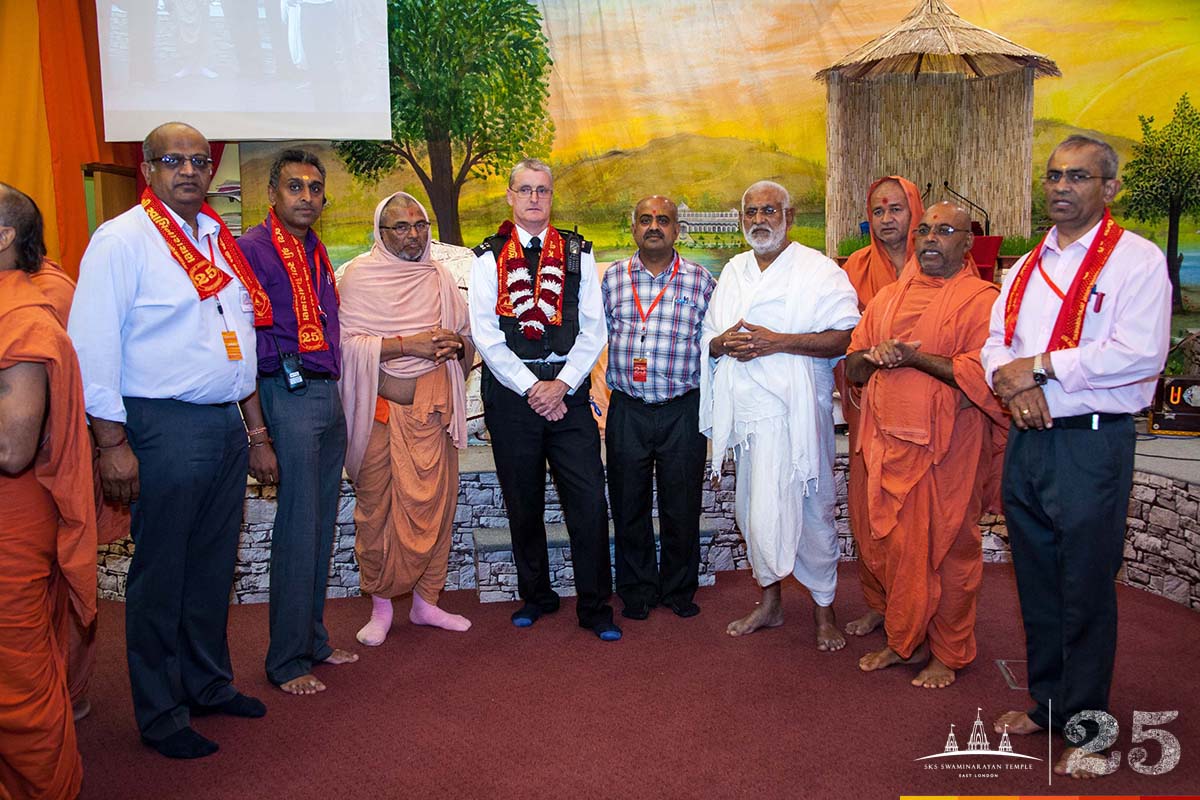 ©1987-2017 SKS Swaminarayan Temple East London